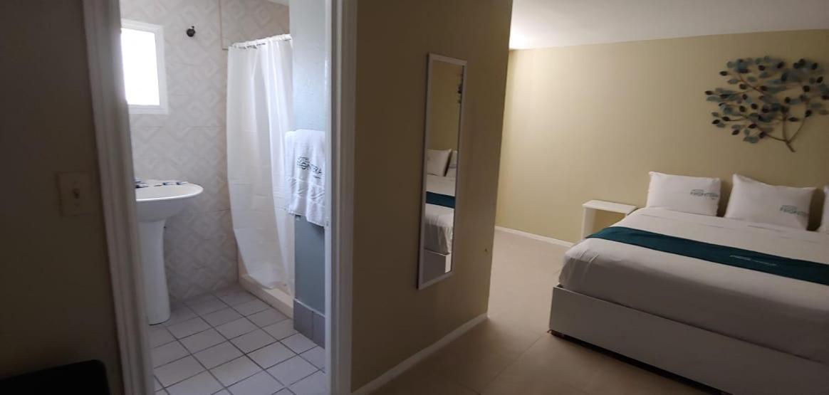 Hotel Frontera Baja Mexicali Zewnętrze zdjęcie