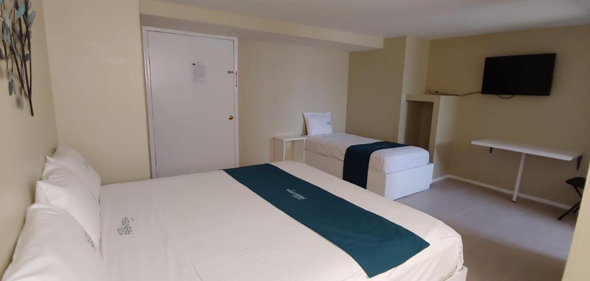 Hotel Frontera Baja Mexicali Zewnętrze zdjęcie