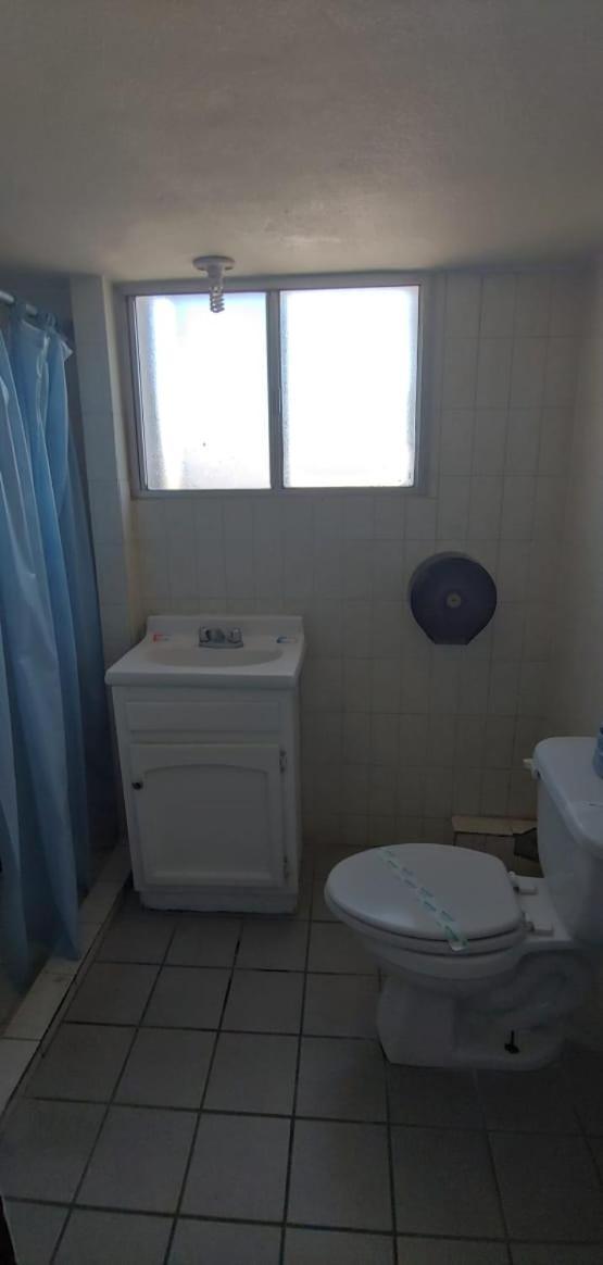 Hotel Frontera Baja Mexicali Zewnętrze zdjęcie