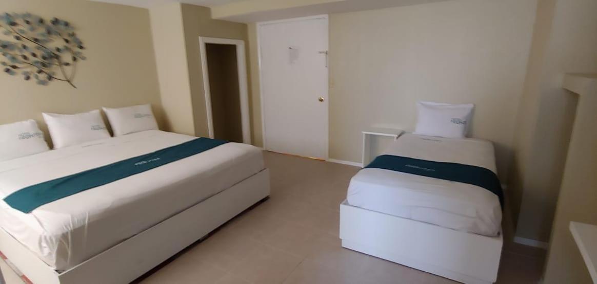 Hotel Frontera Baja Mexicali Zewnętrze zdjęcie